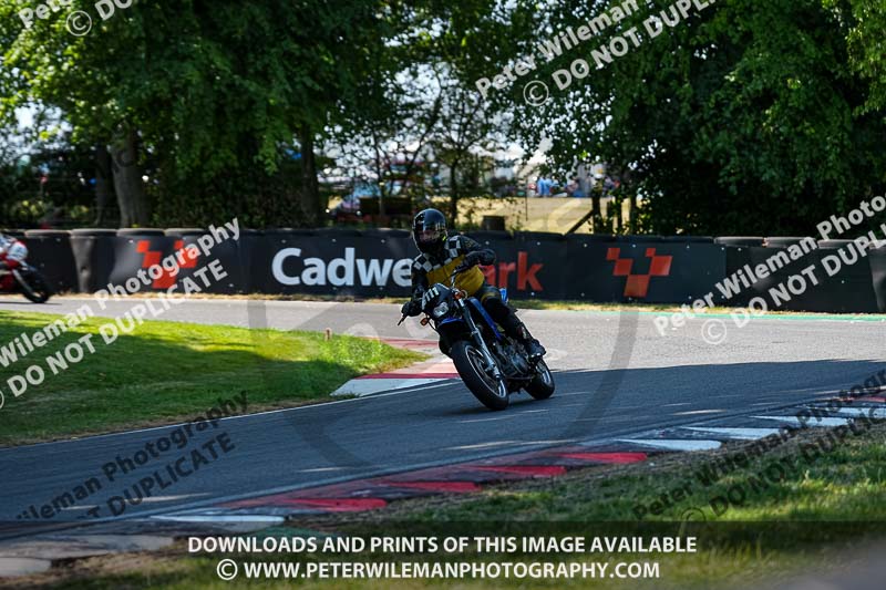 cadwell park;cadwell park photographs;cadwell trackday photographs;enduro digital images;event digital images;eventdigitalimages;peter wileman photography;racing digital images;trackday digital images;trackday photos
